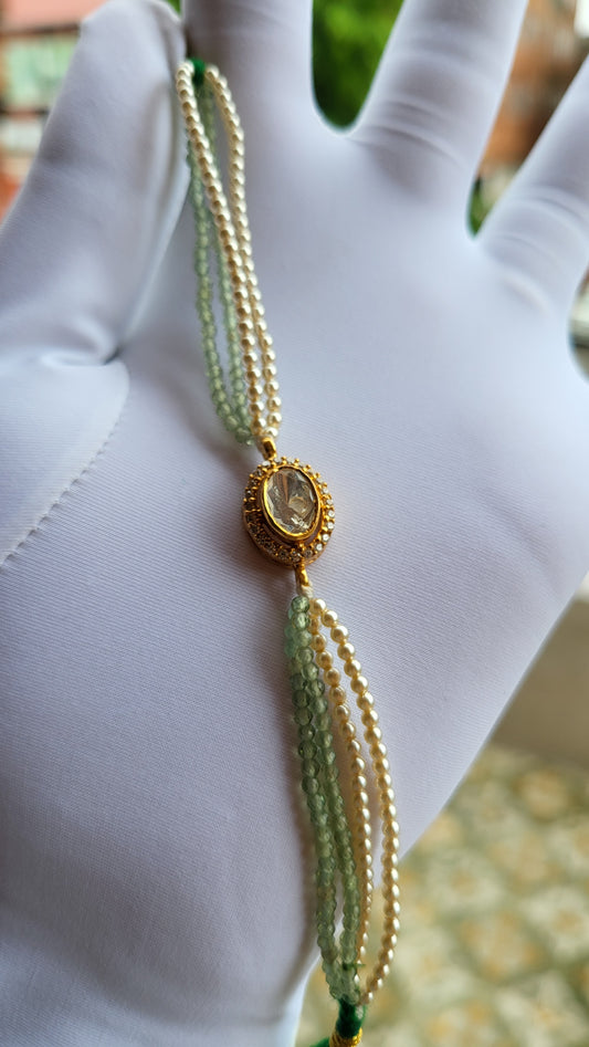 Heritage-Inspired Oval Polki Bracelet in Pastel Green