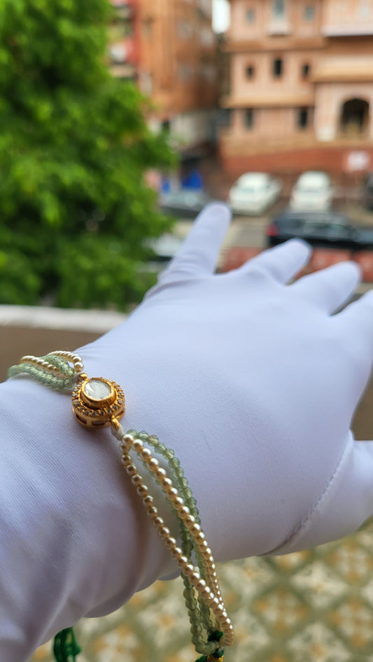 Round Polki Bracelet with Swarovski Pearls & Green Beads