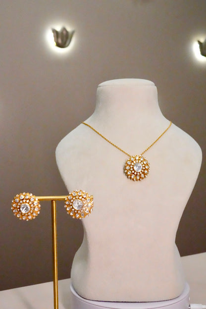 Polki Flower Pendant Set